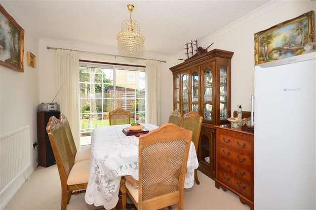  Image of 5 Bedroom Detached for sale at Cliffsend Ramsgate Ramsgate, CT12 5LE