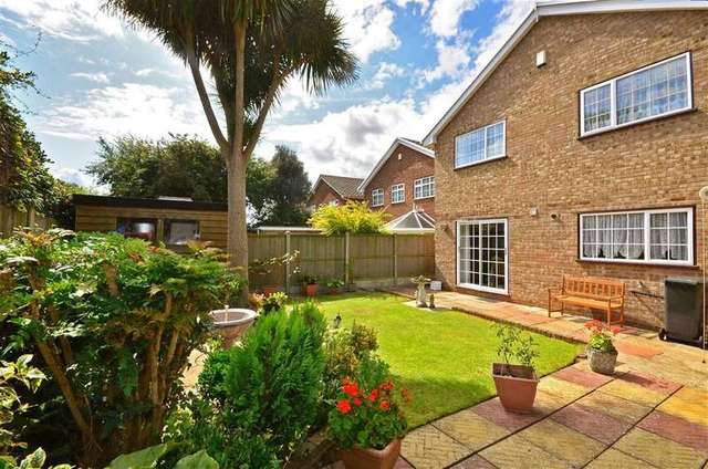  Image of 5 Bedroom Detached for sale at Cliffsend Ramsgate Ramsgate, CT12 5LE