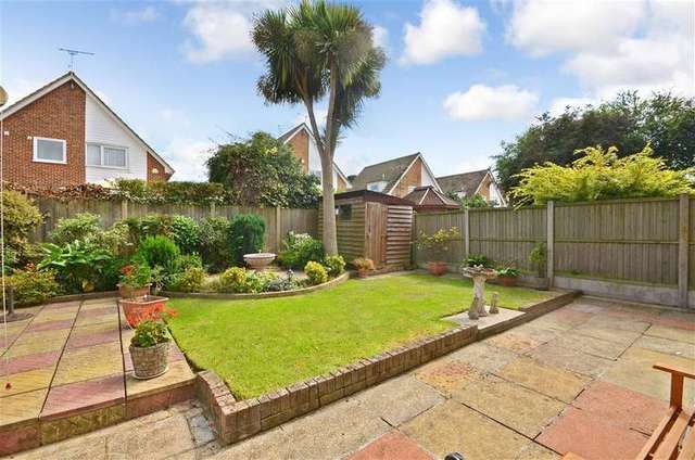  Image of 5 Bedroom Detached for sale at Cliffsend Ramsgate Ramsgate, CT12 5LE