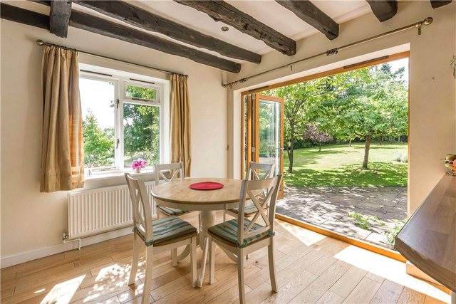  Image of 5 Bedroom Semi-Detached for sale at Chobham Road Ottershaw Ottershaw, KT16 0QD