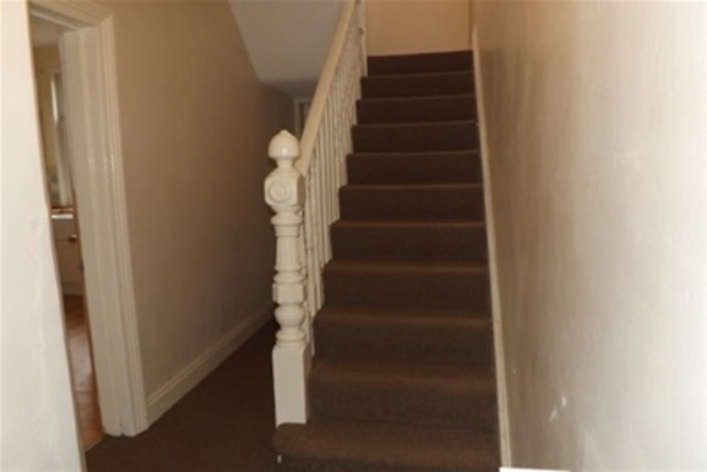  Image of 3 Bedroom Detached to rent at Plymouth, PL2 2DE
