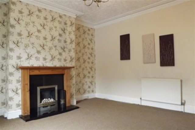  Image of 3 Bedroom Detached to rent at Plymouth, PL2 2DE