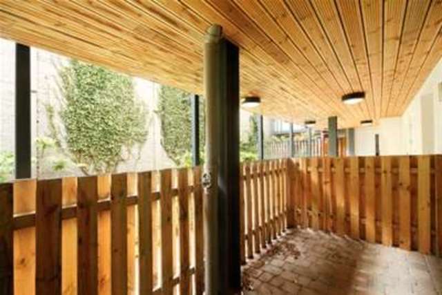  Image of 1 Bedroom Flat to rent at London, SW18 4BF