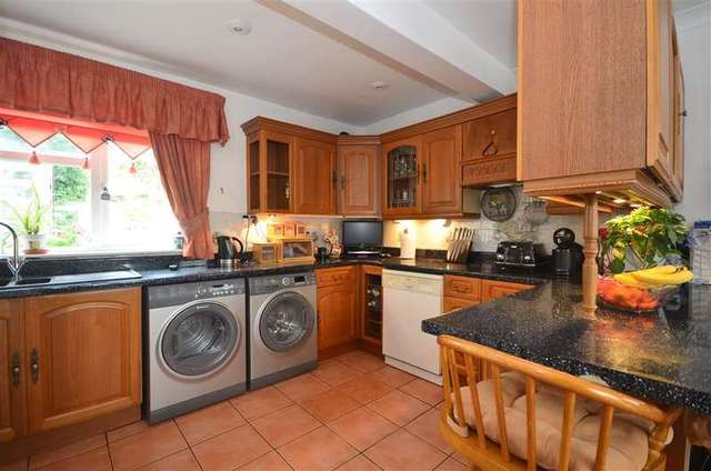  Image of 3 Bedroom Terraced for sale at Pilgrims Hatch Brentwood Brentwood, CM15 9PH