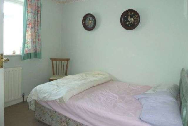 Image of 3 Bedroom End of Terrace for sale at Taplow, SL6 0LT