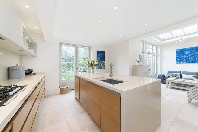  Image of 5 Bedroom Detached for sale at London  Turnham Green, W4 1HT