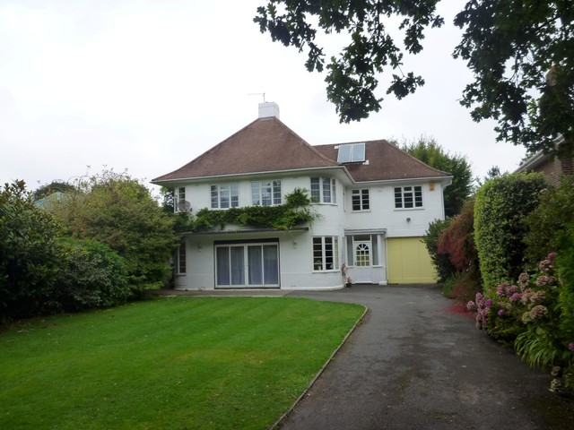  Image of 4 Bedroom Detached to rent at Craigweil  Bognor Regis, PO21 4DT