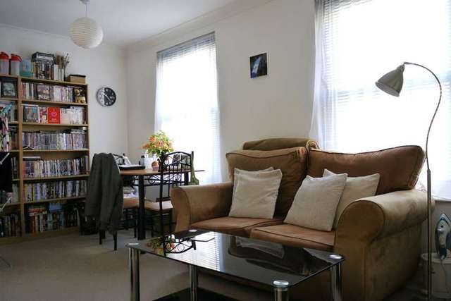 Image of 2 Bedroom Apartment to rent at Canterbury, CT2 8SD