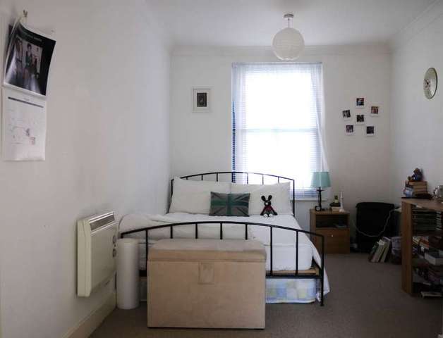  Image of 2 Bedroom Apartment to rent at Canterbury, CT2 8SD
