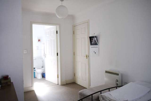  Image of 2 Bedroom Apartment to rent at Canterbury, CT2 8SD