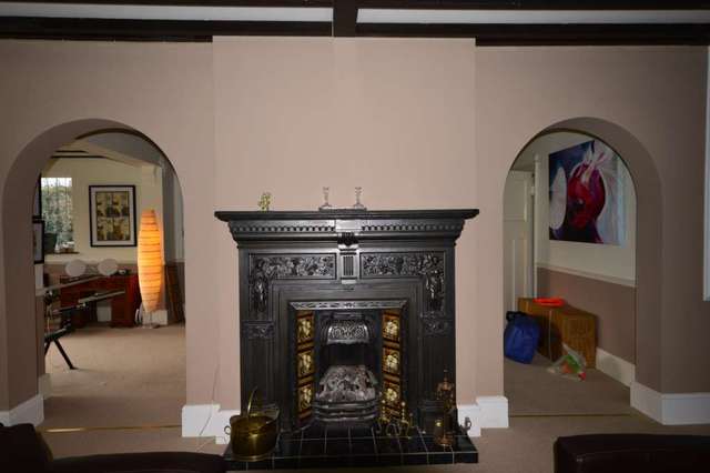  Image of 5 Bedroom Detached for sale at Upton Road  Bexleyheath, DA6 8LX