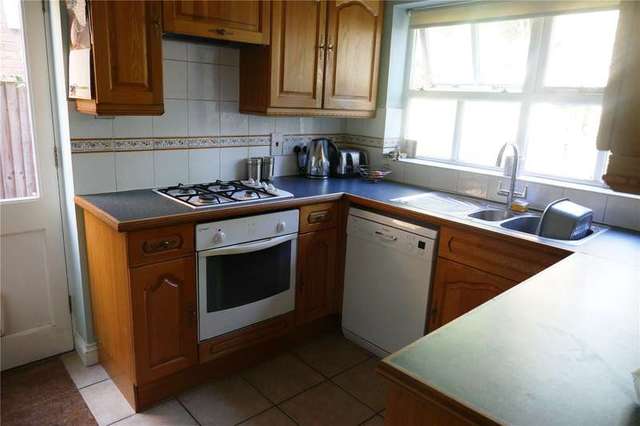  Image of 3 Bedroom Detached to rent at Winnersh Wokingham Winnersh, RG41 5ST