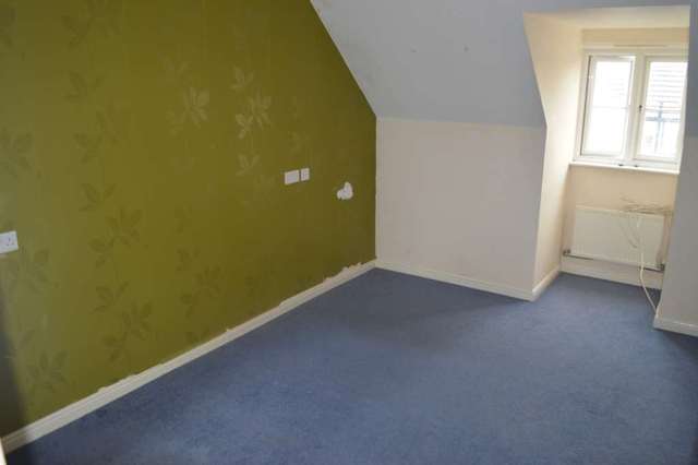  Image of 3 Bedroom Town House to rent at Victoria Road Southchurch Southend On Sea, SS1 2AE