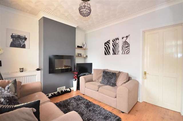  Image of 2 Bedroom Terraced for sale at Dartford Kent Dartford, DA1 1UA