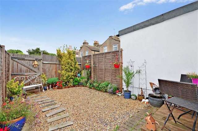  Image of 2 Bedroom Terraced for sale at Dartford Kent Dartford, DA1 1UA