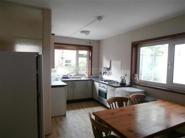  Image of 4 Bedroom Semi-Detached to rent at Shirley, SO15 2HH