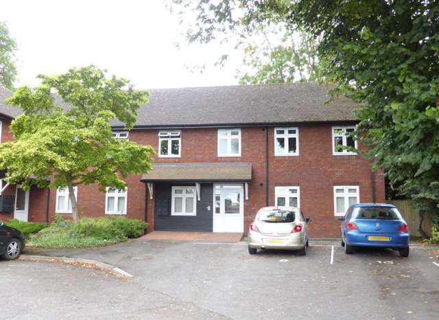  Image of 1 Bedroom Flat to rent at Saxon House Stirlings Road Wantage, OX12 7ET
