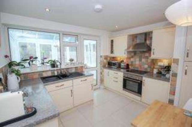  Image of 2 Bedroom Bungalow for sale at Heamoor Penzance Heamoor, TR18 3HW