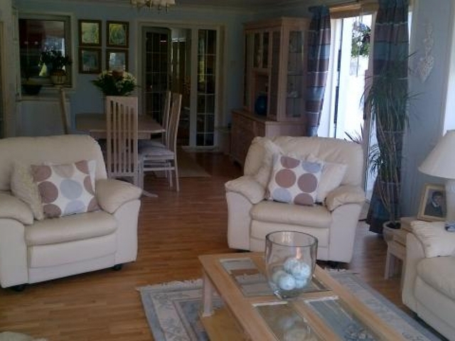  Image of 3 Bedroom Semi-Detached for sale at Main Road  Sandbank, PA23 8QS