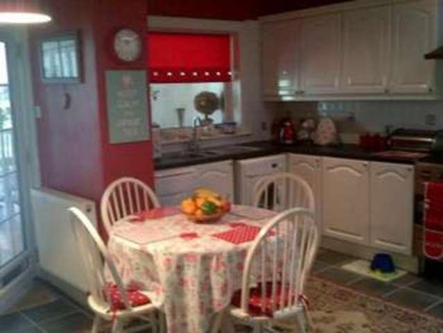  Image of 3 Bedroom Semi-Detached for sale at Main Road  Sandbank, PA23 8QS