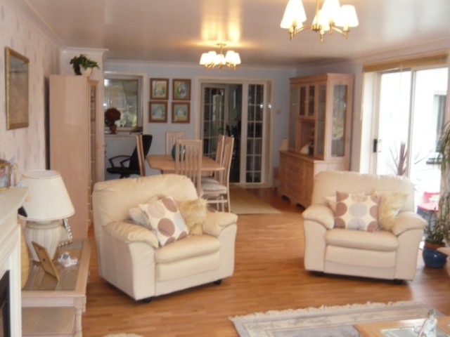  Image of 3 Bedroom Semi-Detached for sale at Main Road  Sandbank, PA23 8QS