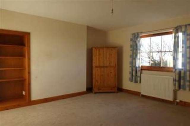  Image of 4 Bedroom Detached to rent at Dundee, DD4 0RF
