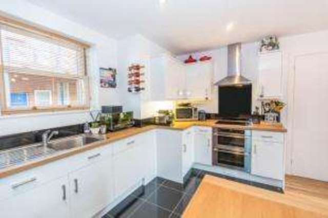  Image of 2 Bedroom Flat for sale at Northwick Avenue Worcester Claines, WR3 7AT