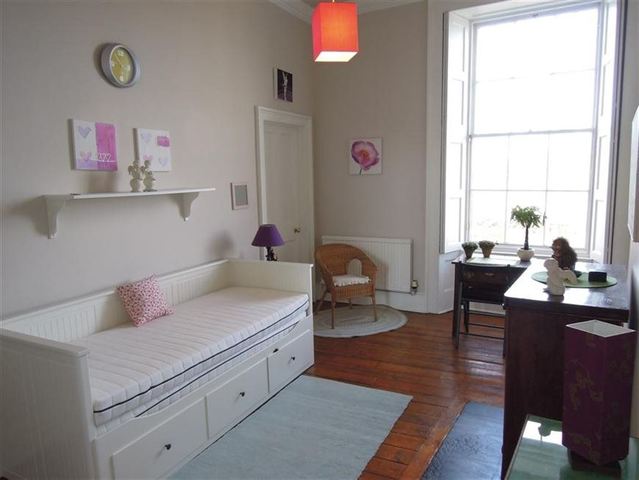 Image of 3 Bedroom Flat to rent at New Town Edinburgh Edinburgh, EH3 5DX