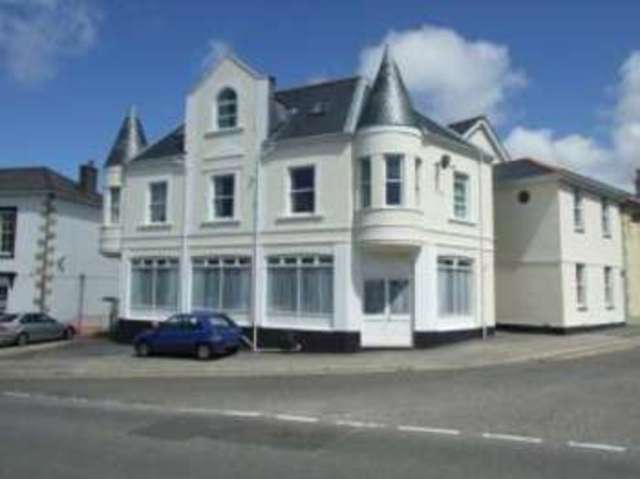  Image of 2 Bedroom Maisonette for sale at Camborne Cornwall Camborne, TR14 8SW