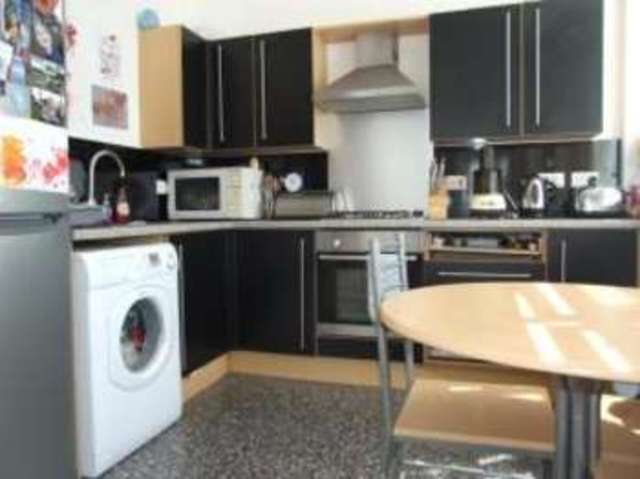  Image of 2 Bedroom Maisonette for sale at Camborne Cornwall Camborne, TR14 8SW