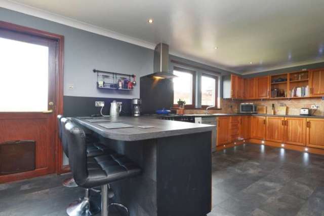  Image of 4 Bedroom Bungalow for sale at Biggar, ML12 6NS