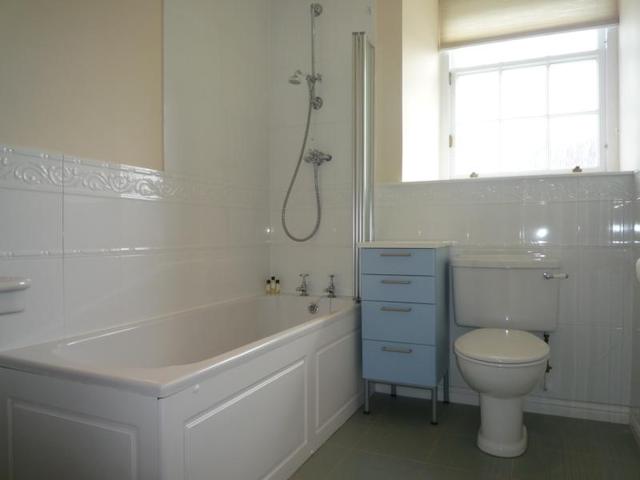  Image of 3 Bedroom Flat to rent at Bridge of Don Aberdeen Aberdeen, AB23 8DA