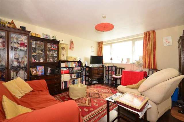  Image of 1 Bedroom Apartment for sale at Portsmouth Hampshire Portsmouth, PO1 1LU