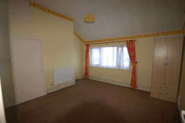  Image of 3 Bedroom Terraced to rent at Chester Road Lavister Wrexham, LL12 0DW