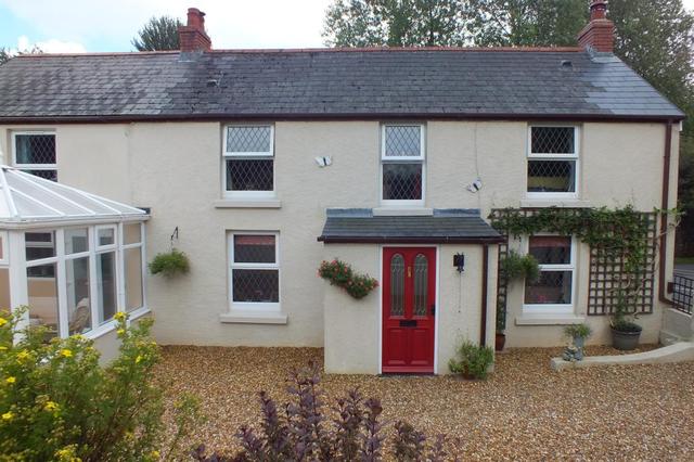  Image of 3 Bedroom Detached for sale at Narberth Pembrokeshire Stepaside, SA67 8LL