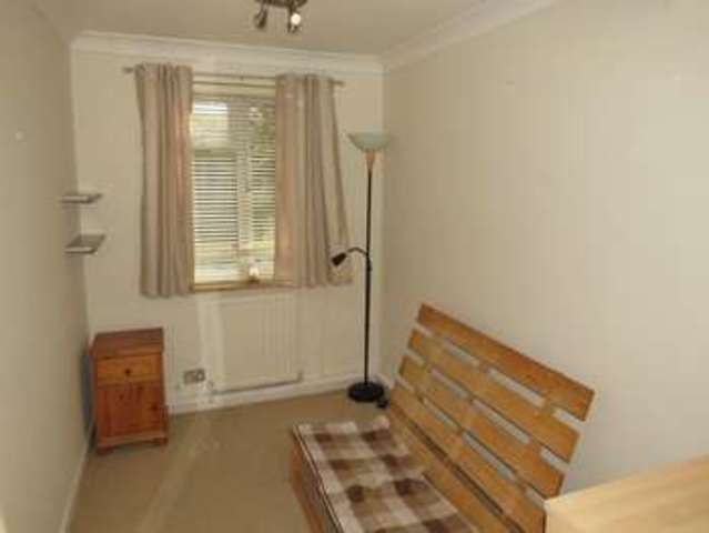  Image of 2 Bedroom Maisonette to rent at Forest Green Road Fifield Bray Wick, SL6 2NR