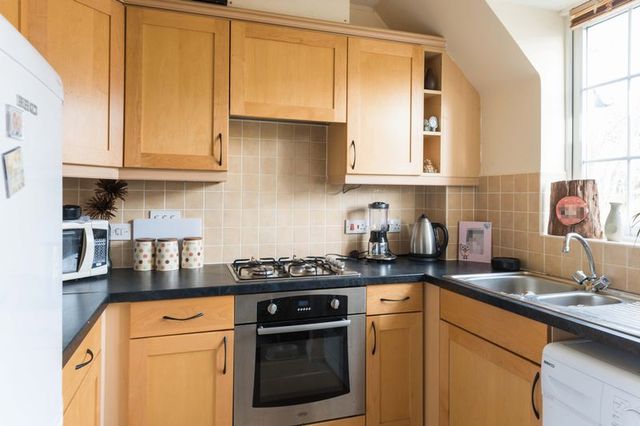  Image of 2 Bedroom Property for sale at Helman Tor View  Bodmin, PL31 1RE