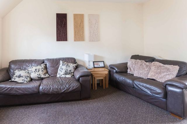  Image of 2 Bedroom Property for sale at Helman Tor View  Bodmin, PL31 1RE