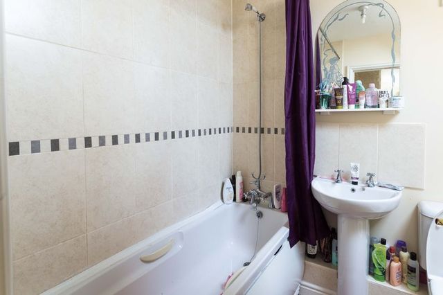  Image of 2 Bedroom Property for sale at Helman Tor View  Bodmin, PL31 1RE