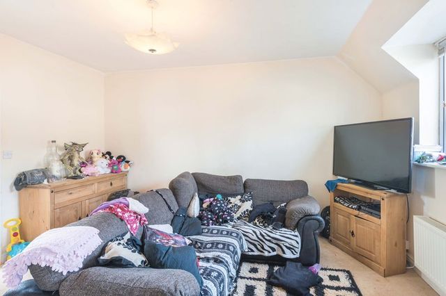  Image of 2 Bedroom Property for sale at Helman Tor View  Bodmin, PL31 1RE