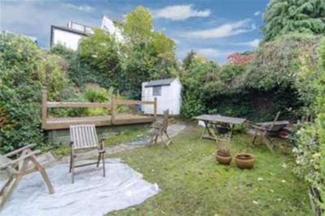  Image of 2 Bedroom Detached to rent at Rickmansworth, WD3 5JF