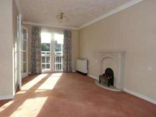  Image of 2 Bedroom Flat for sale at Northampton Road Market Harborough Market Harborough, LE16 9HZ