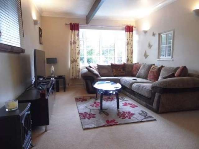  Image of 1 Bedroom Cottage for sale at Shipley West Yorkshire Shipley, BD18 4DU