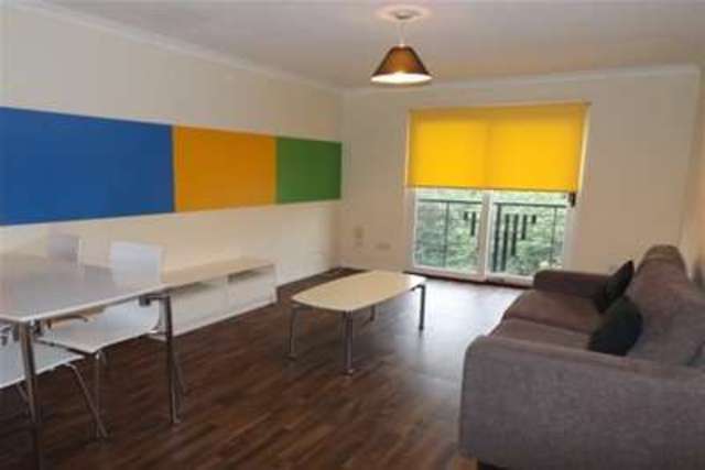  Image of 2 Bedroom Flat to rent at Glasgow, G12 8PQ