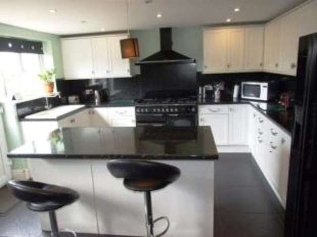 Image of 4 Bedroom End of Terrace for sale at Praze Camborne Praze-an-Beeble, TR14 0JT