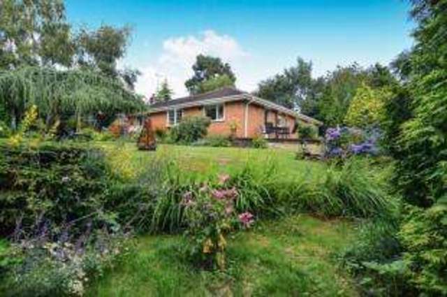  Image of 2 Bedroom Bungalow for sale at Huthwaite Sutton-in-Ashfield Huthwaite, NG17 2RU