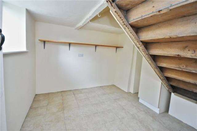  Image of 4 Bedroom Detached for sale at Upper Street Tingewick Tingewick, MK18 4QF