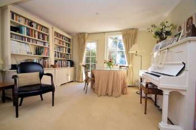  Image of 4 Bedroom Terraced for sale at North Stoke, OX10 6BL