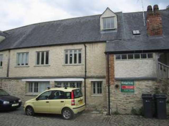  Image of 4 Bedroom Cottage for sale at Riverside Mews Lechlade Gloucestershire, GL7 3AL