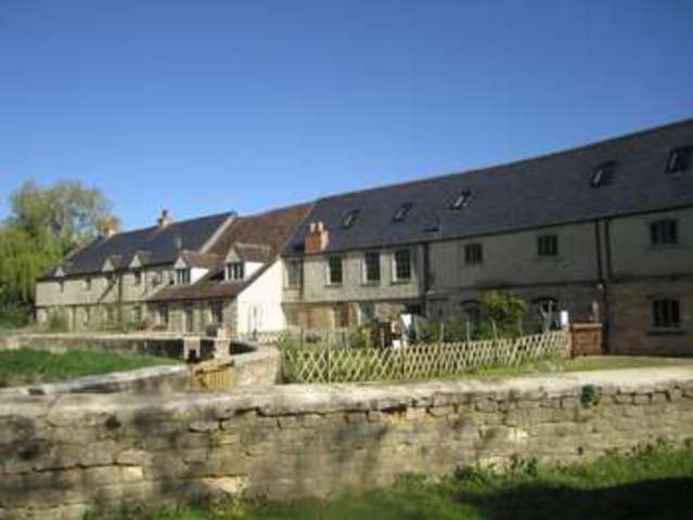  Image of 4 Bedroom Cottage for sale at Riverside Mews Lechlade Gloucestershire, GL7 3AL